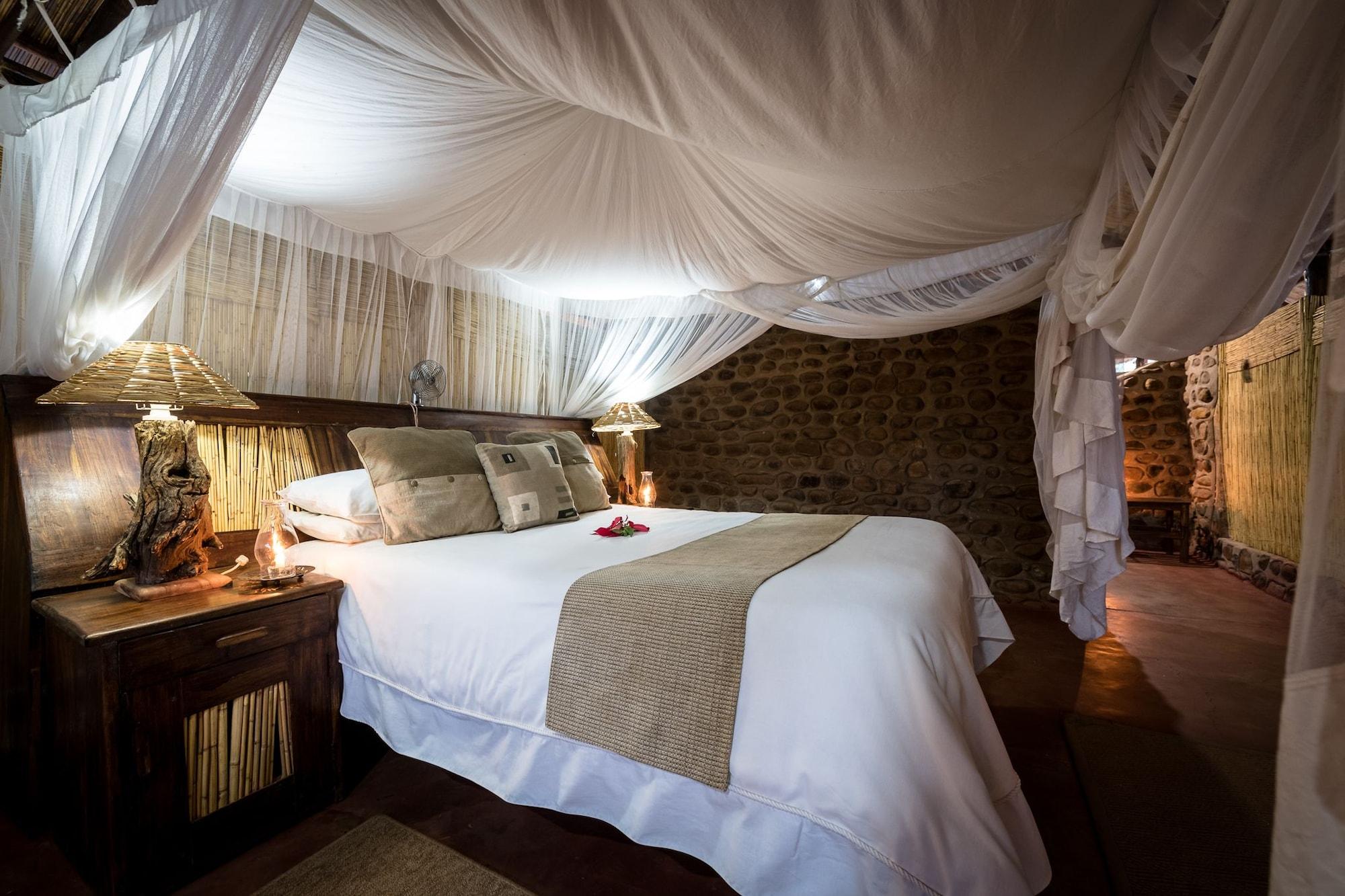 Taita Falcon Lodge Mukuni Εξωτερικό φωτογραφία